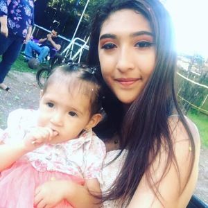 Meet your Posher, Emiley